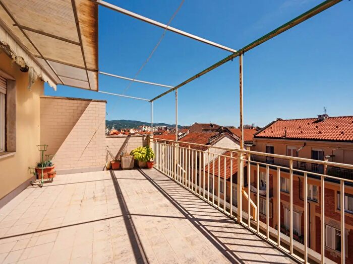 Appartamento quadrilocale in vendita in Via Vigone, Torino