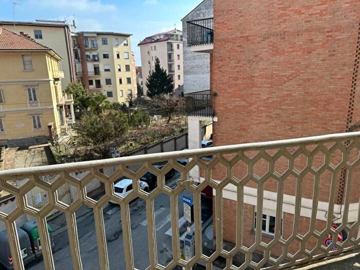 Appartamento con 5 locali in affitto in VIA MORELLI, Centro Storico, Asti