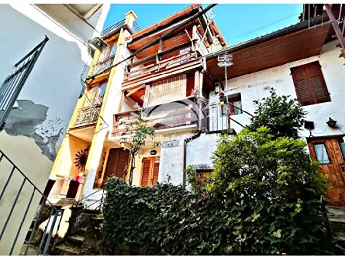 Casa bilocale in vendita in Via Ungiasca, Cossogno