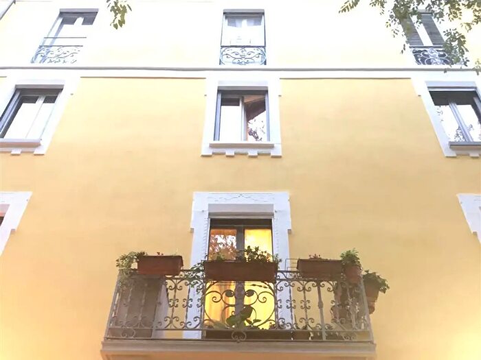 Appartamento bilocale in vendita in Via Raffaello Sanzio, Milano