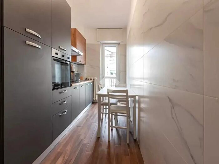 Appartamento bilocale in affitto in Via Pulci, Milano