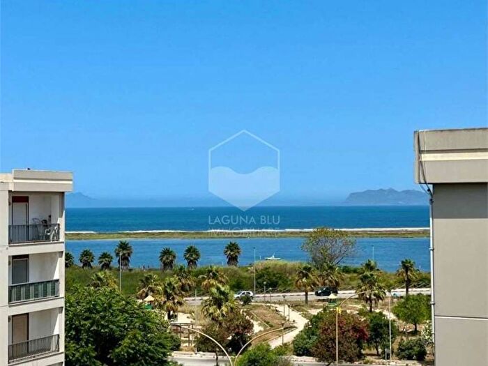 Appartamento quadrilocale in affitto in Via Monsignor Linares, Stagnone, Marsala