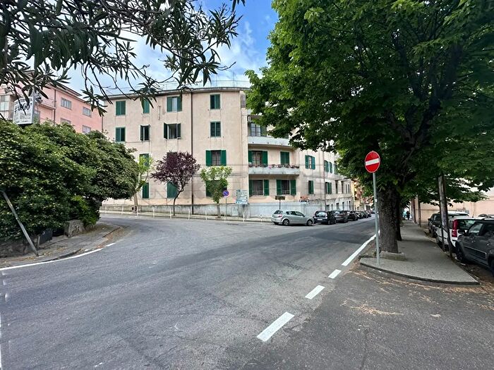 Appartamento quadrilocale in vendita in Via Benedetto Citriniti, Catanzaro