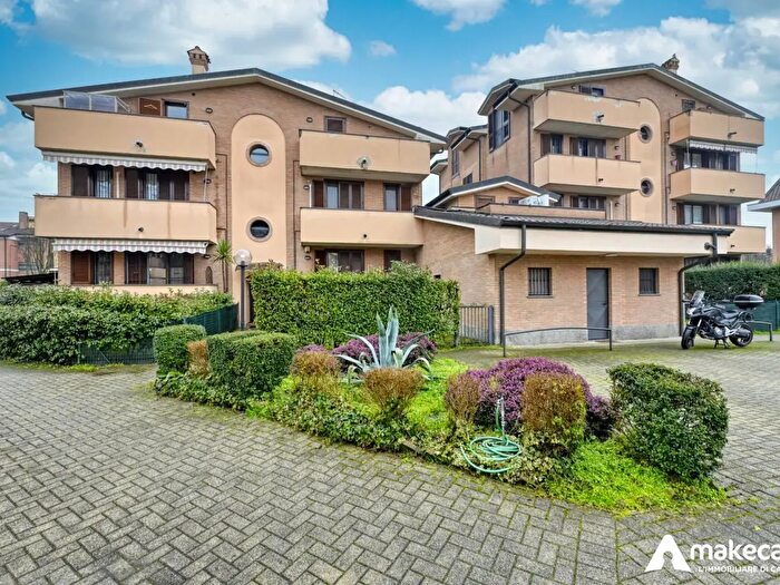 Appartamento bilocale in vendita in Via Libertà, Carpiano