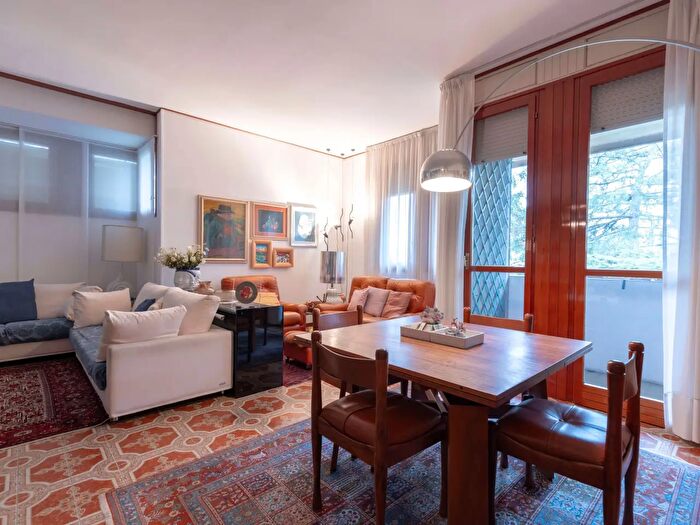 Appartamento con 5 locali in vendita in Mantova