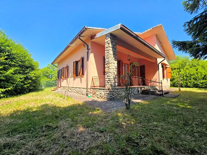 Casa con 5 locali in vendita in Via Poggio di Momigno, Marliana
