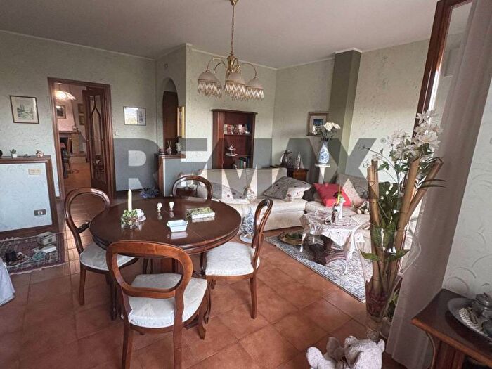 Appartamento con 6 locali in affitto in Giardini Fausto Coppi, Jesi
