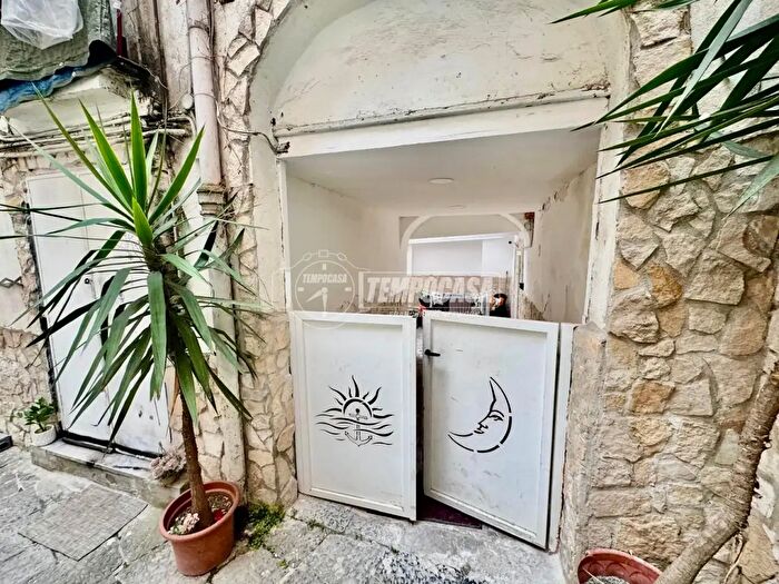 Appartamento bilocale in vendita in Napoli