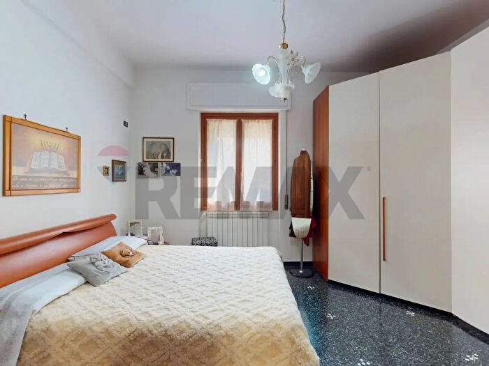 Appartamento con 5 locali in vendita in Via Pasquale Berghini C, Genova