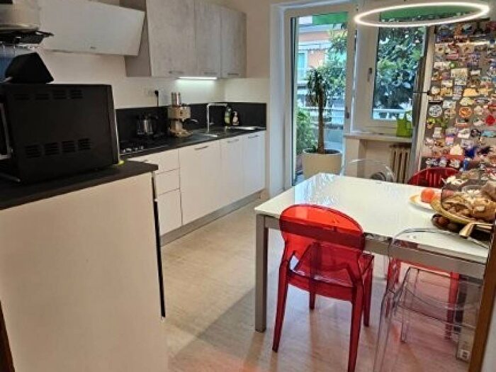 Appartamento con 5 locali in affitto in Via Ugo Foscolo, Centro, Merano