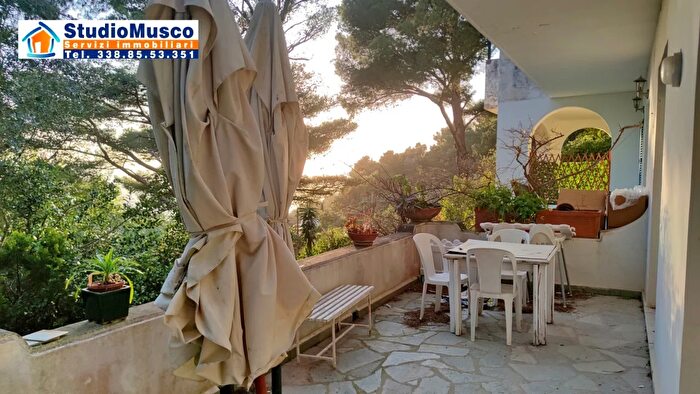 Appartamento bilocale in vendita in Salita Ceselle, Anacapri