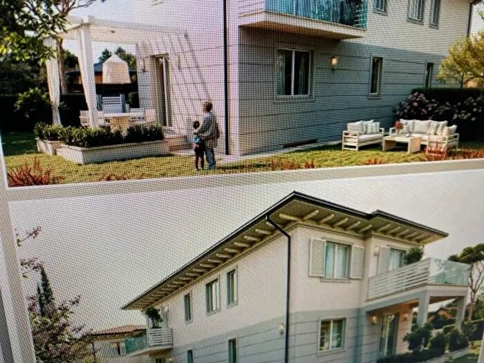 Casa quadrilocale in vendita in Pietrasanta