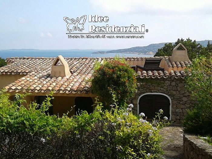 Casa trilocale in affitto in Palau