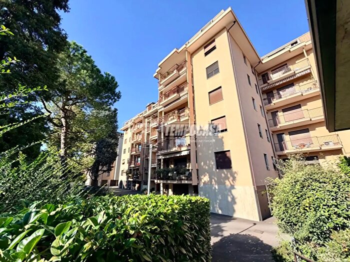 Appartamento trilocale in vendita in Via Paolo Castelnovo, Parabiago