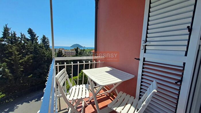 Appartamento bilocale in vendita in Via Donatello, Albenga