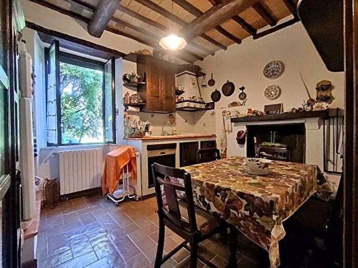 Casa con 6 locali in vendita in Castel Viscardo