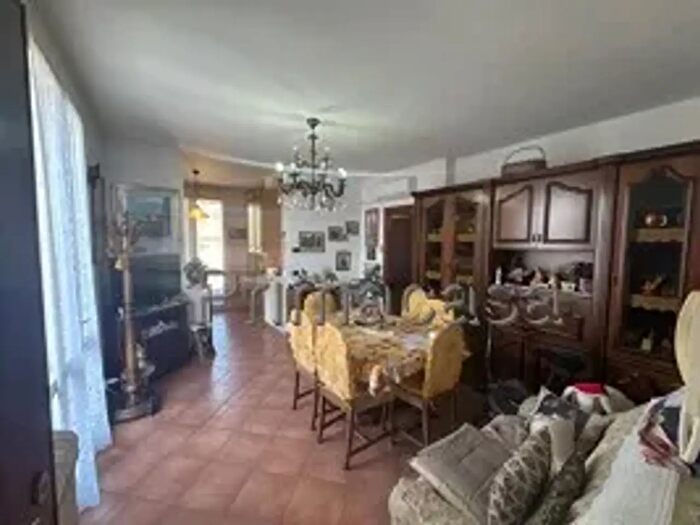 Appartamento trilocale in vendita in Via XXV Aprile, Soliera