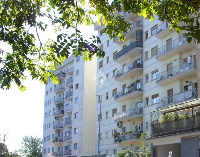 Appartamento trilocale in vendita in Via di Pietralata, Roma