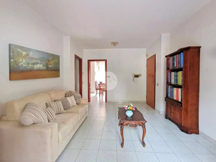 Appartamento quadrilocale in vendita in Via Pietro Perugino, Lucera