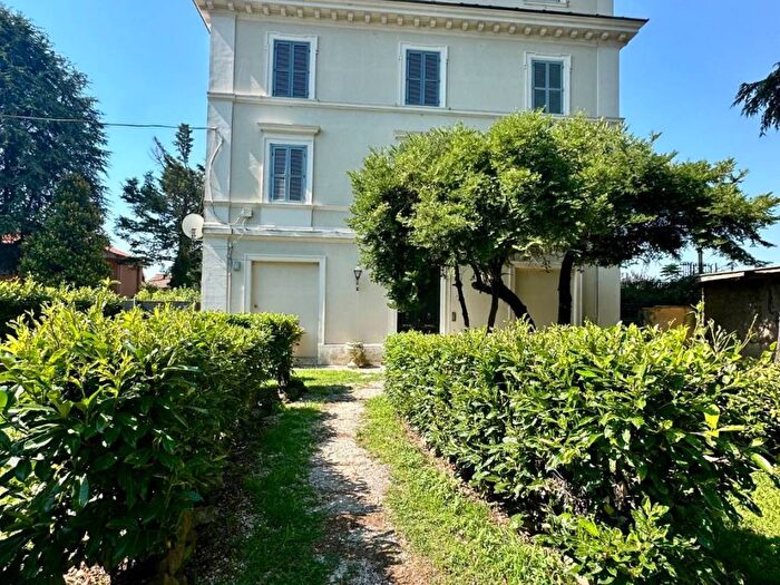Appartamento trilocale in affitto in Via delle Cisterne, Centro, Palestrina