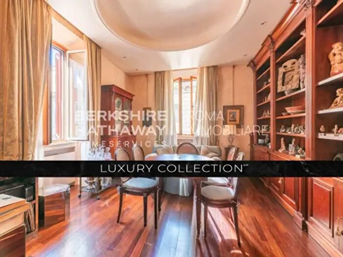 Appartamento trilocale in affitto in Via di Ripetta, Roma