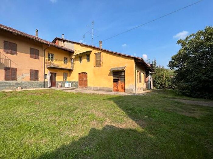 Casa trilocale in vendita in Frazione Valmellana, San Damiano DAsti