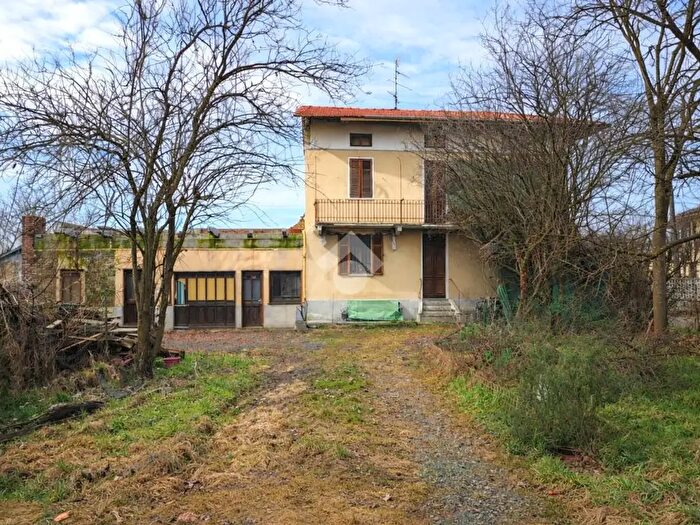 Casa quadrilocale in vendita in Via Giovanni Amendola, Cossato