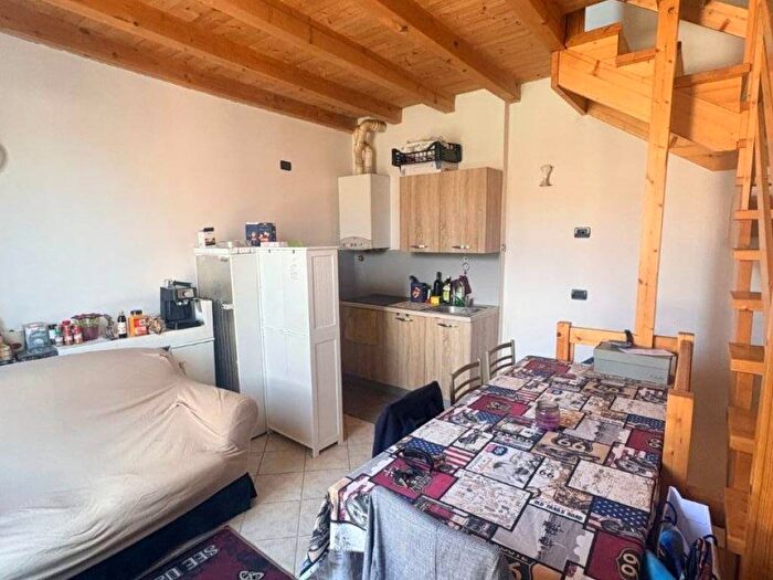 Appartamento bilocale in affitto in Via Giuseppe Garibaldi, Centro, Castenedolo