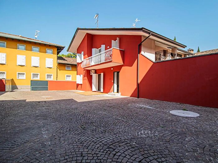 Appartamento trilocale in vendita in Via l Miani, Remanzacco