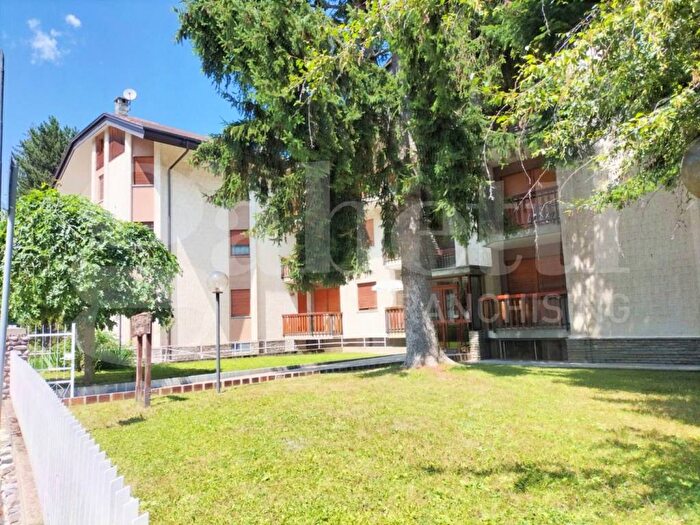 Appartamento trilocale in affitto in Via Verdi, Centro, Bardonecchia