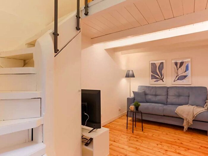 Appartamento trilocale in affitto in Corso di Porta Romana, Quadronno Crocetta, Milano