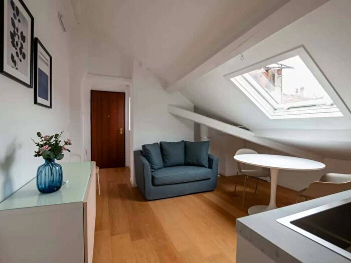 Appartamento bilocale in affitto in Via Pietro Crespi, Rovereto, Milano