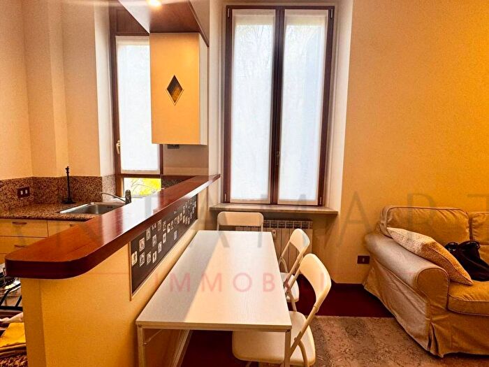 Appartamento trilocale in affitto in Brera, Milano