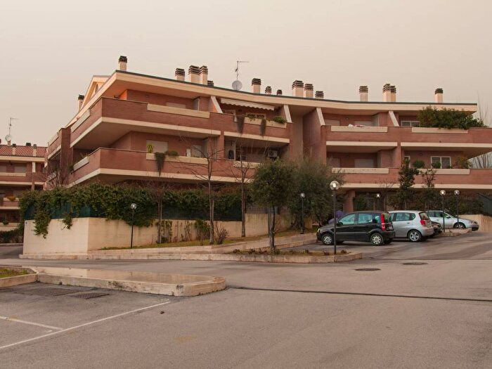 Appartamento bilocale in affitto in Via Alessandro Vivenza, Monte Migliore, Roma