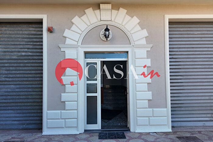 Appartamento con 5 locali in vendita in Viale Europa, Mistretta