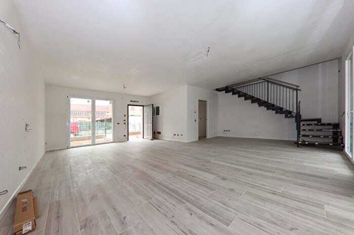 Casa quadrilocale in vendita in Via Belvedere, Arcore