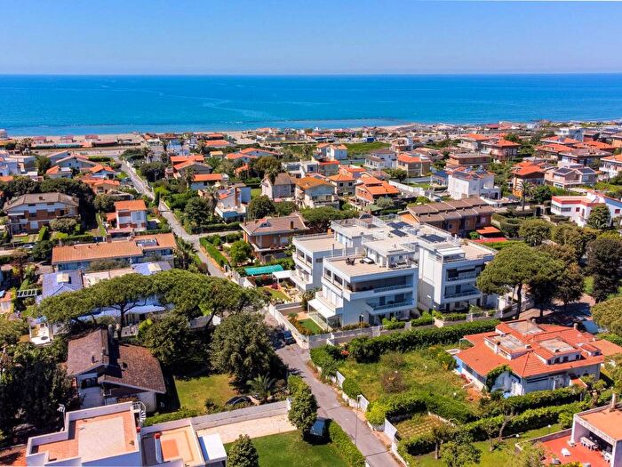 Appartamento monolocale in affitto in Via Porto San Giorgio, Fregene, Fiumicino