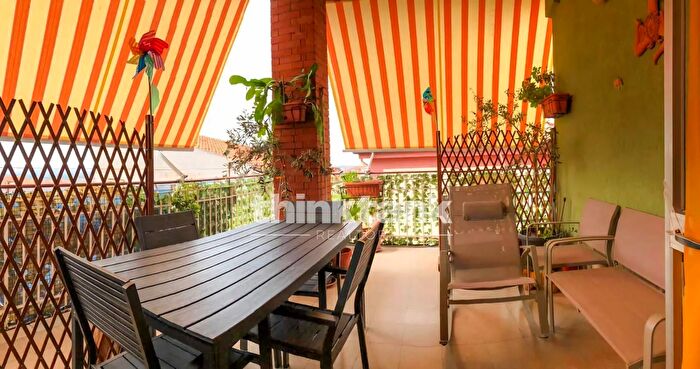 Casa con 6 locali in vendita in Via Galliano, Motta SantAnastasia