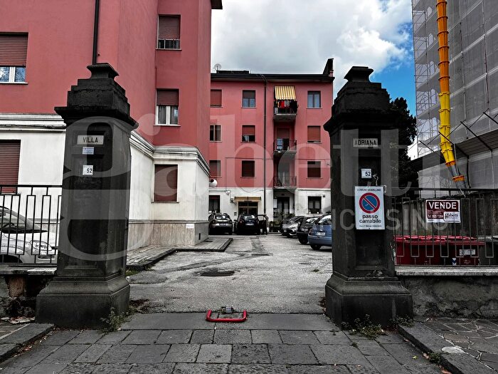 Appartamento con 5 locali in vendita in Viale Italia, Avellino