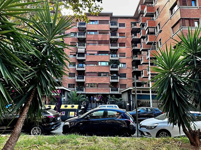 Appartamento bilocale in vendita in Via Nocera Umbra, Roma