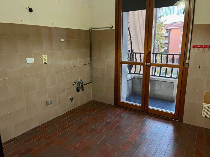 Appartamento con 5 locali in affitto in Viale Ortigara, Piscine San Paolo, Vicenza