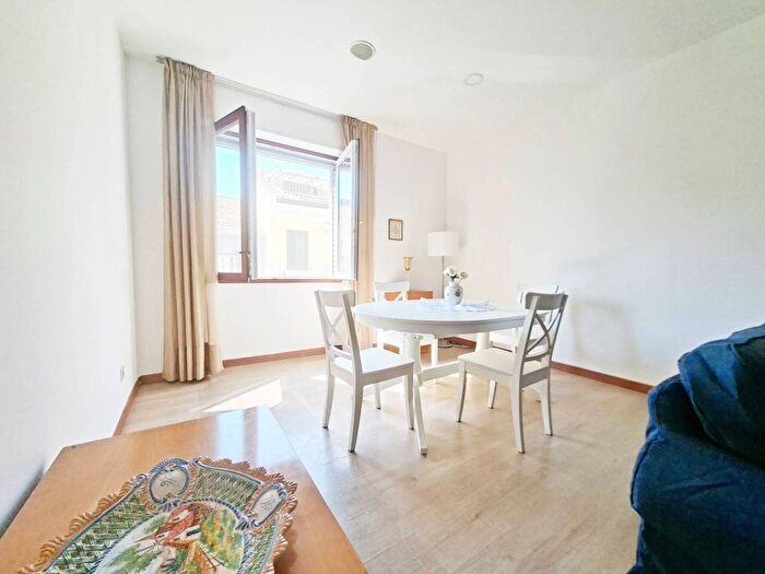 Appartamento bilocale in affitto in Via Melzo, Porta Venezia, Milano