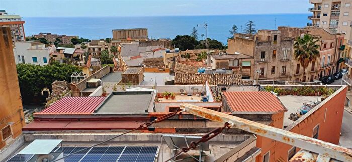 Appartamento con 6 locali in vendita in Sciacca, Sciacca