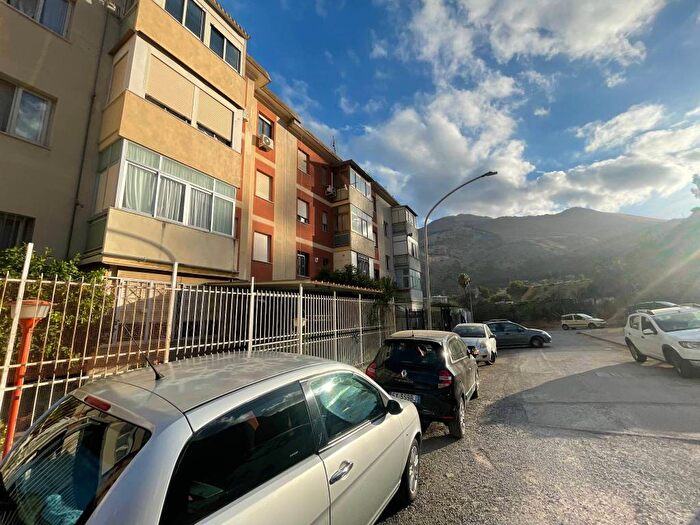 Appartamento trilocale in vendita in Via Erice, Borgo Nuovo Castellana, Palermo
