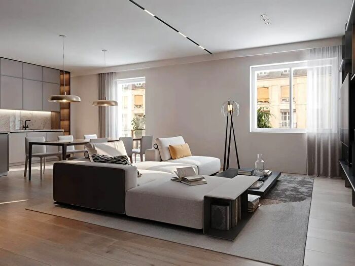 Appartamento quadrilocale in vendita in Via Taverna, Piacenza