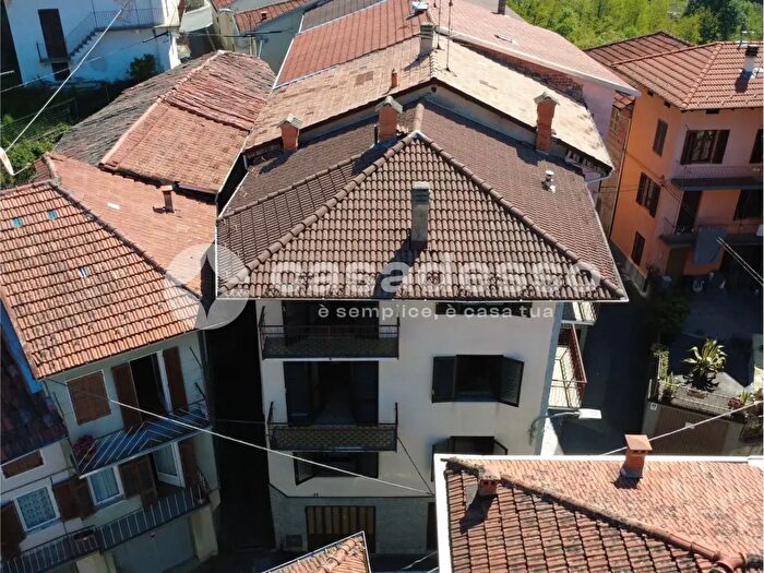 Appartamento trilocale in vendita in Frazione Cerreia B, Valdilana