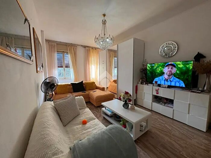 Appartamento trilocale in vendita in Via della Palazzina Scala B, Brescia