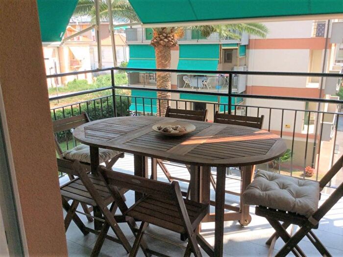 Appartamento trilocale in affitto in Corso Italia, Centro, Pietra Ligure