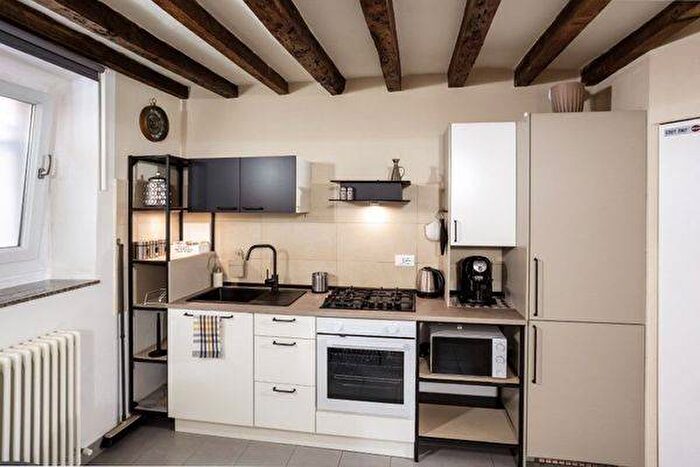 Appartamento bilocale in affitto in Via Neve, Politecnico Scalabrini, Piacenza