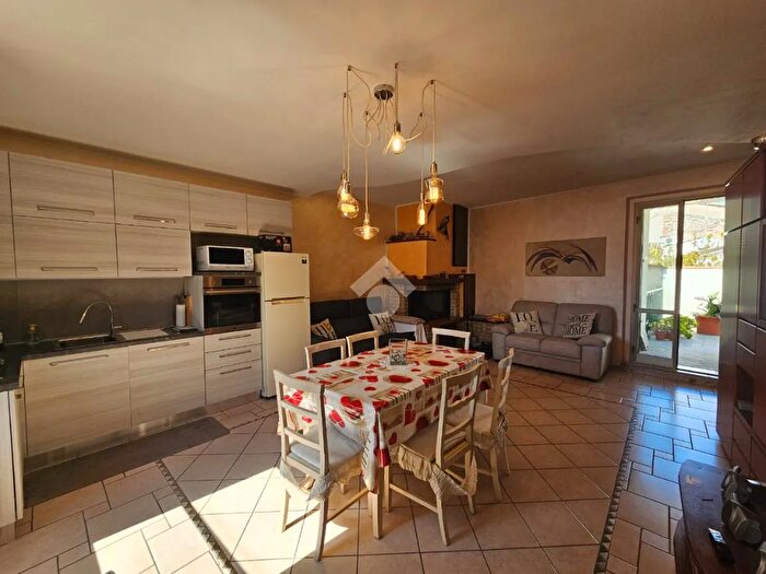 Casa trilocale in vendita in Via dei Pastini, Foligno